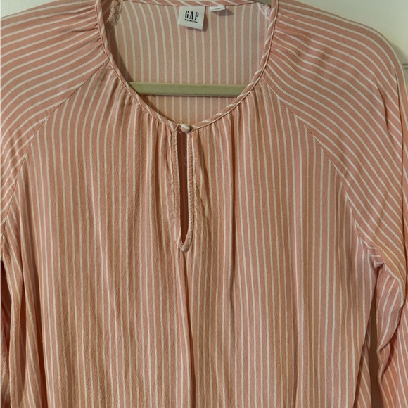 Gap Maternity Blouse - Picture 2 of 3
